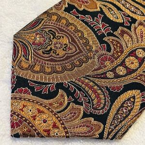 Brand New Corporate Power Tie By JOS A. BANK (Signature Collection)